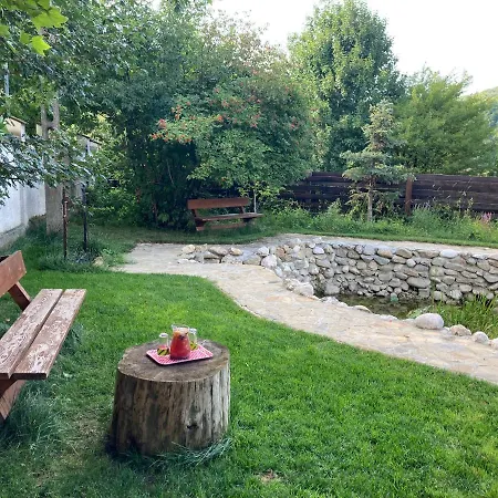 Cabană La *